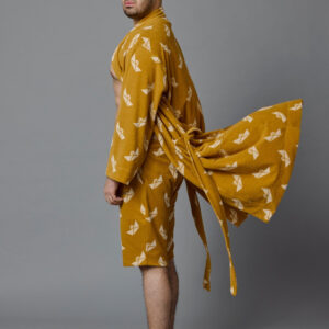 Alternative view of The Captain Robe Gold